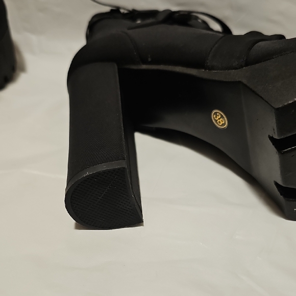 Chic Black Lace-Up Women's Boots - Picture 10 of 10